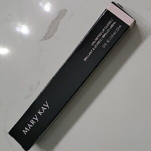 Mary Kay Unlimited Lip Gloss  Nude Blush